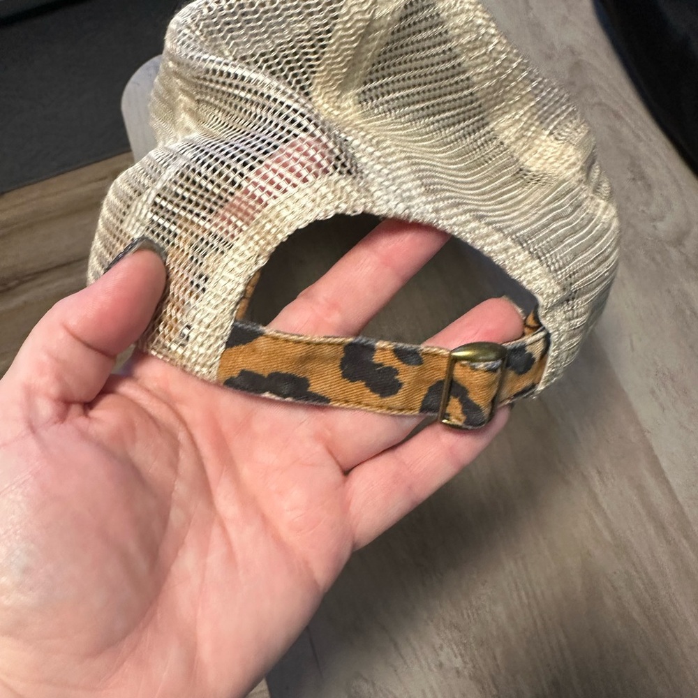 Camouflage Free Wild Hat - Picture 2 of 3